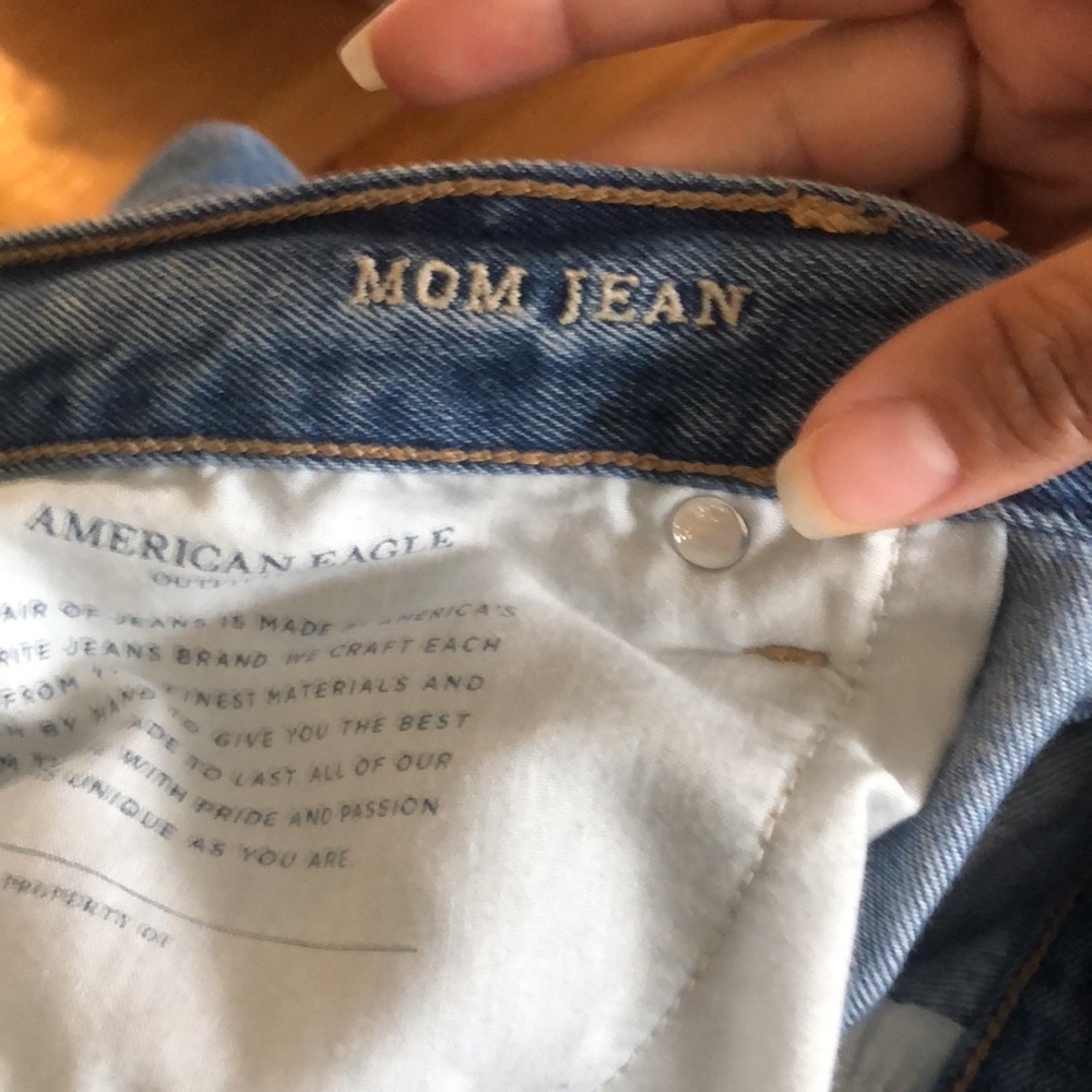 Distressed Blue Jeans - Picture 3 of 4